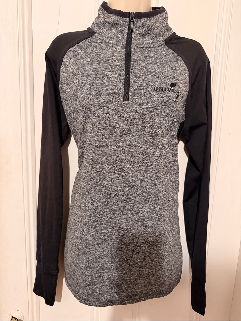 Universal Studios 1/4 Zip Pullover XL Women’s
